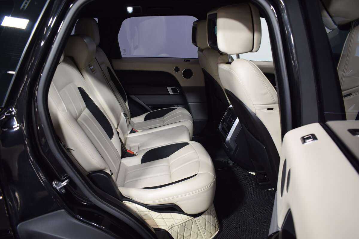Land Rover Range Rover Sport с пробегом — 2018 год. Фото: #12