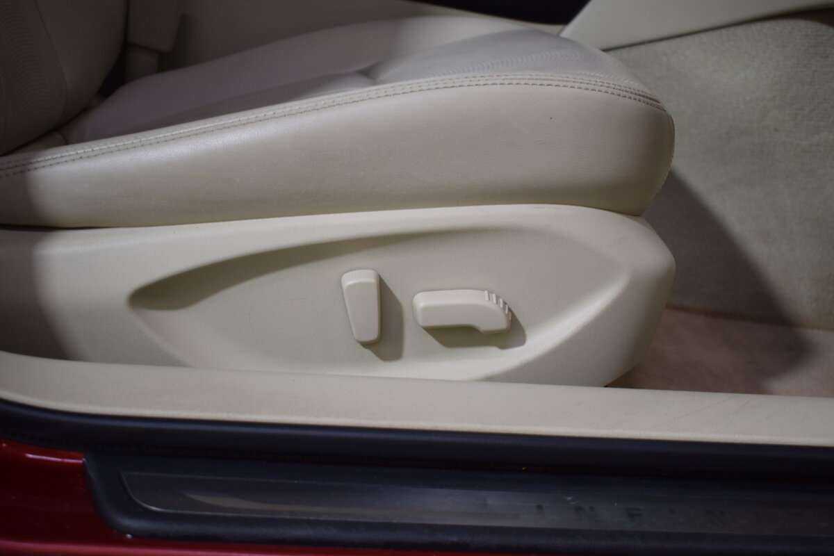 Infiniti Q50 с пробегом — 2015 год. Фото: #21