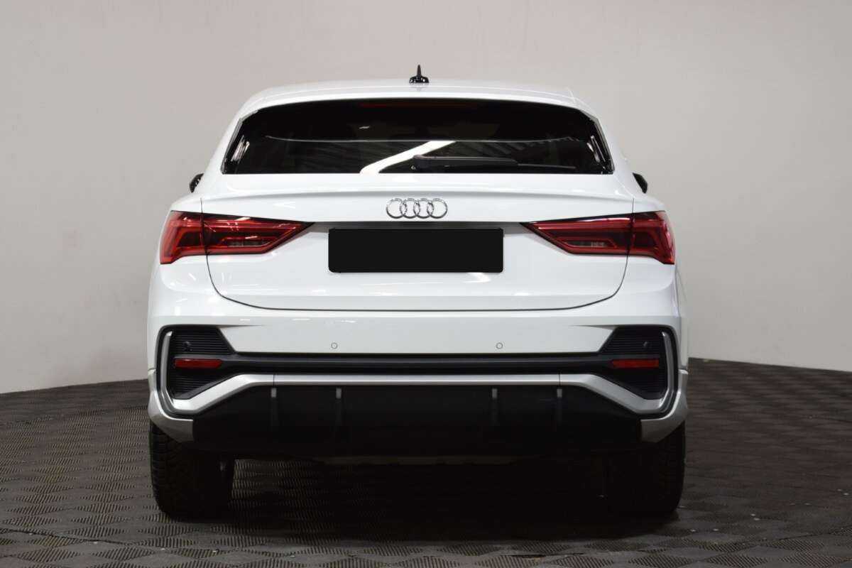 Audi Q3 Sportback с пробегом — 2021 год. Фото: #4