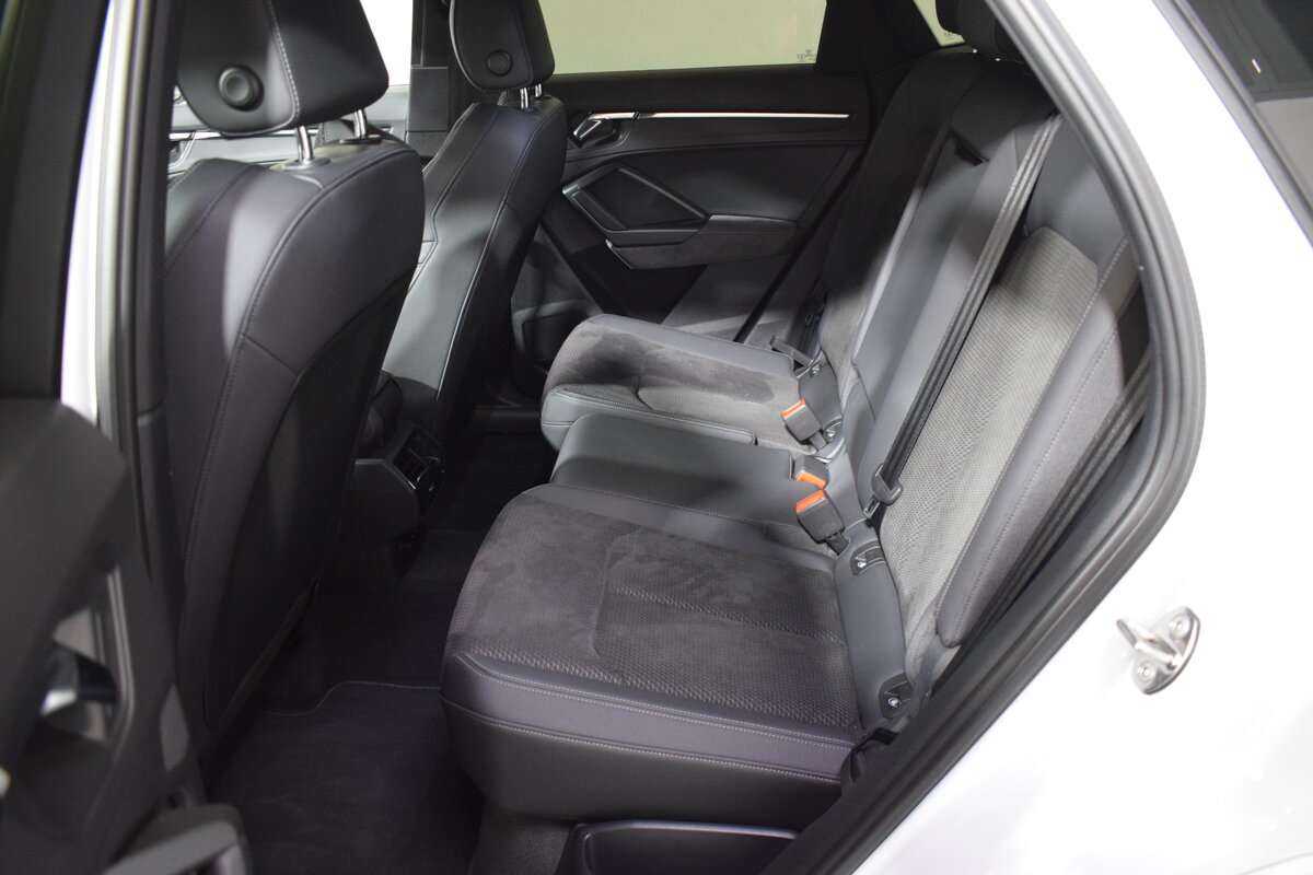 Audi Q3 Sportback с пробегом — 2021 год. Фото: #10