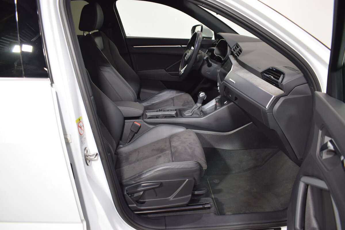 Audi Q3 Sportback с пробегом — 2021 год. Фото: #11