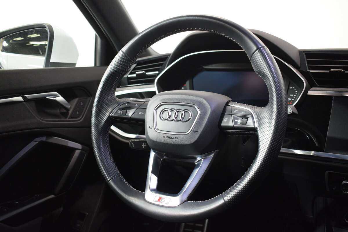 Audi Q3 Sportback с пробегом — 2021 год. Фото: #14