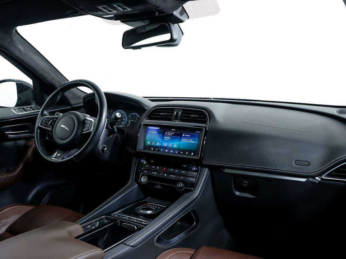 Jaguar F-Pace с пробегом — 2017 год. Фото: #8