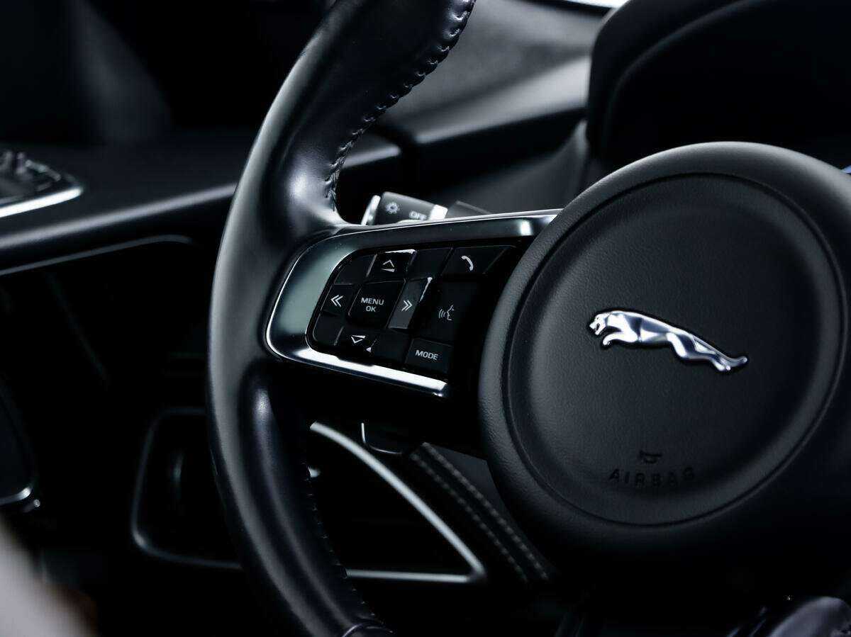 Jaguar F-Pace с пробегом — 2017 год. Фото: #13