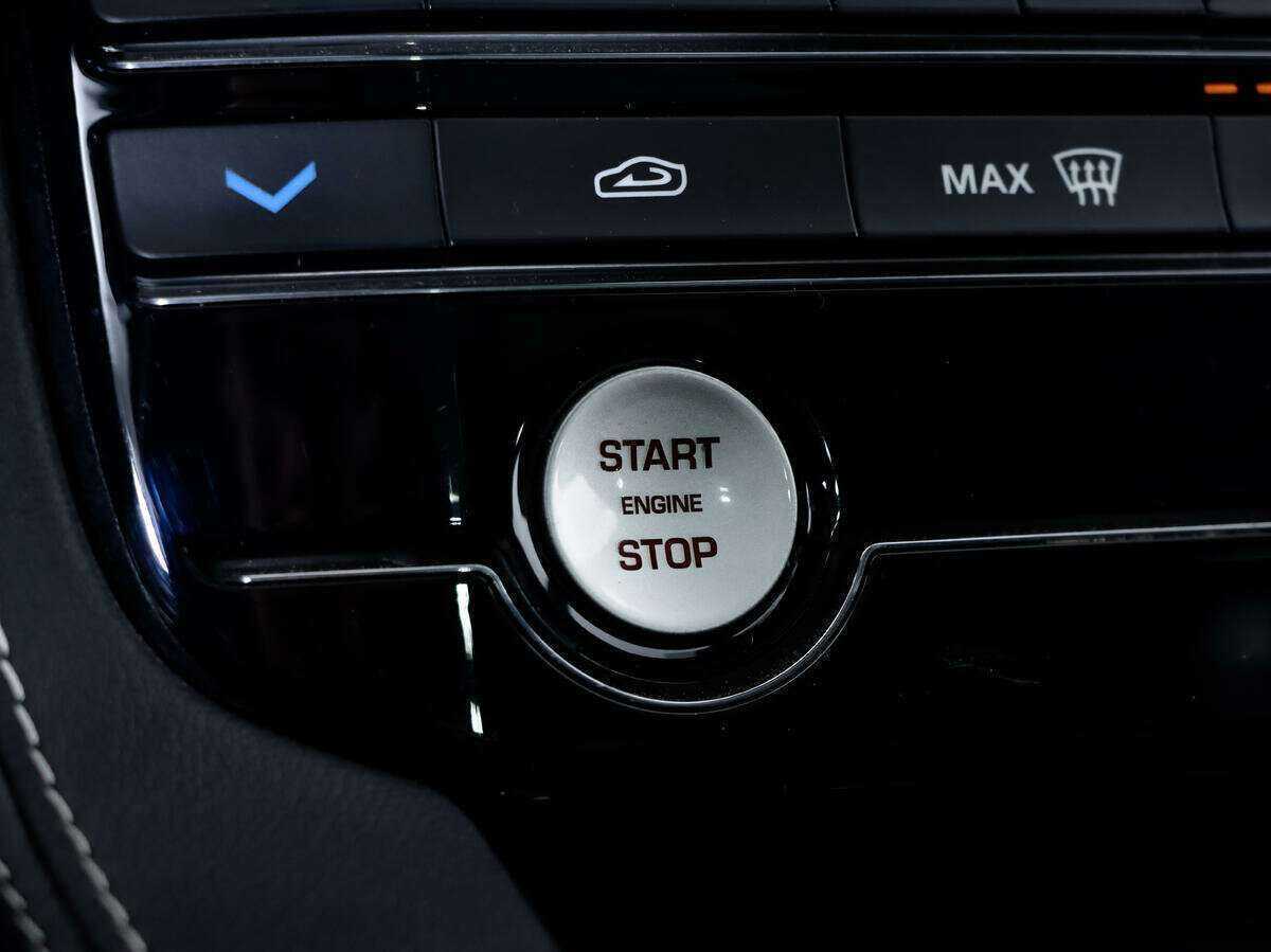 Jaguar F-Pace с пробегом — 2017 год. Фото: #20