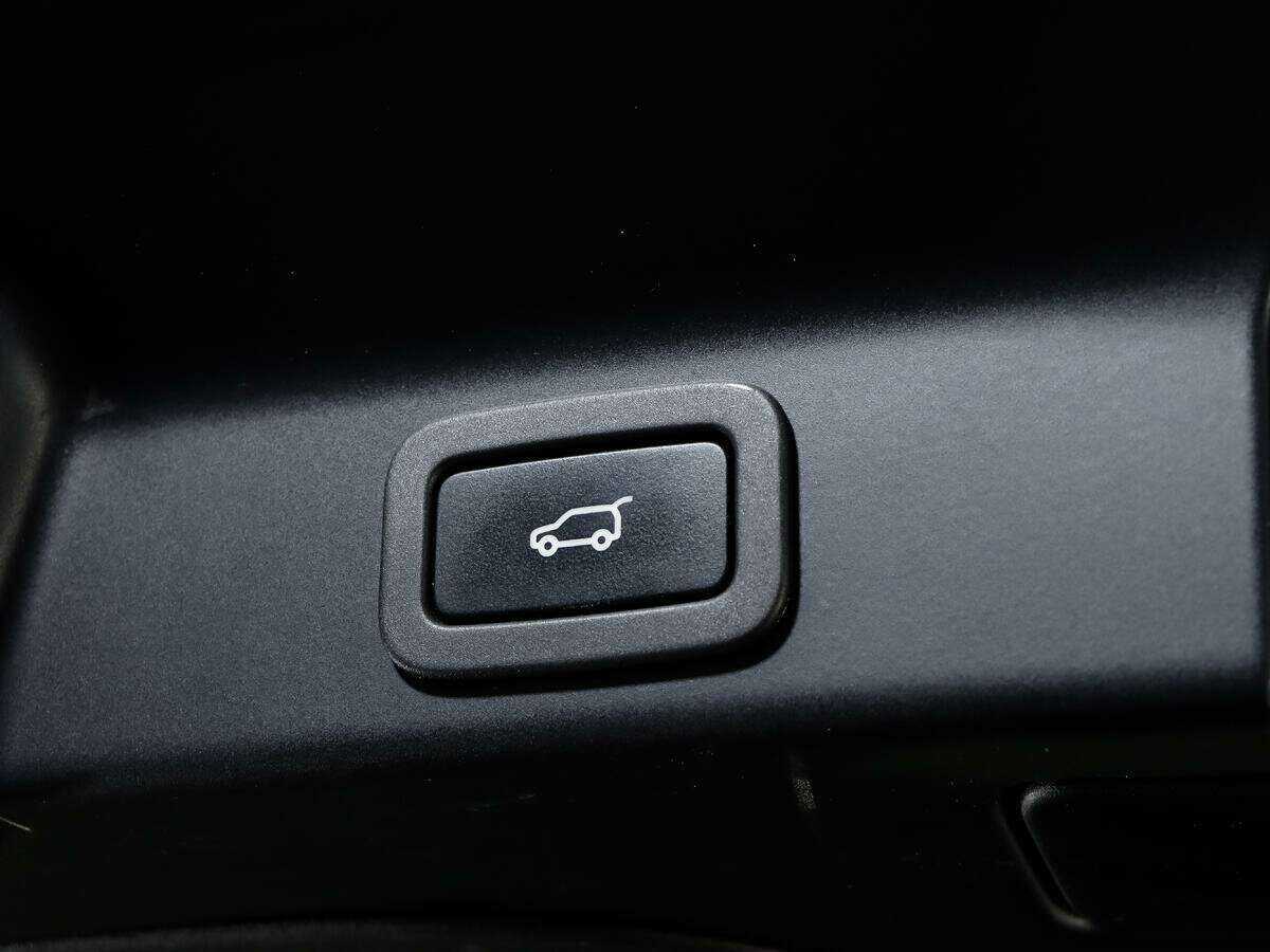 Jaguar F-Pace с пробегом — 2017 год. Фото: #24