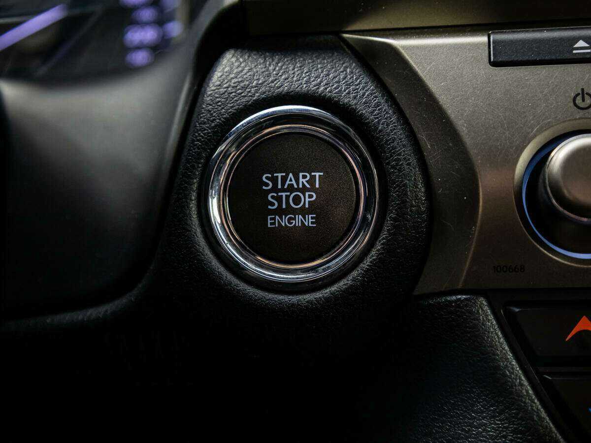 Lexus ES с пробегом — 2018 год. Фото: #18