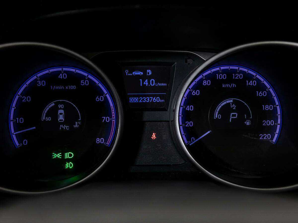 Hyundai ix35 с пробегом — 2010 год. Фото: #11