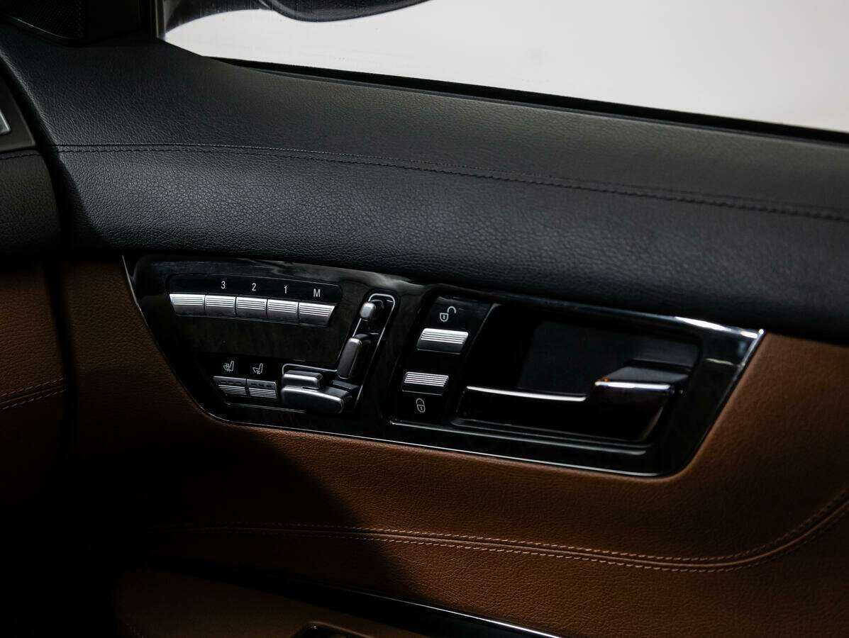 Mercedes-Benz CL-Класс с пробегом — 2008 год. Фото: #14