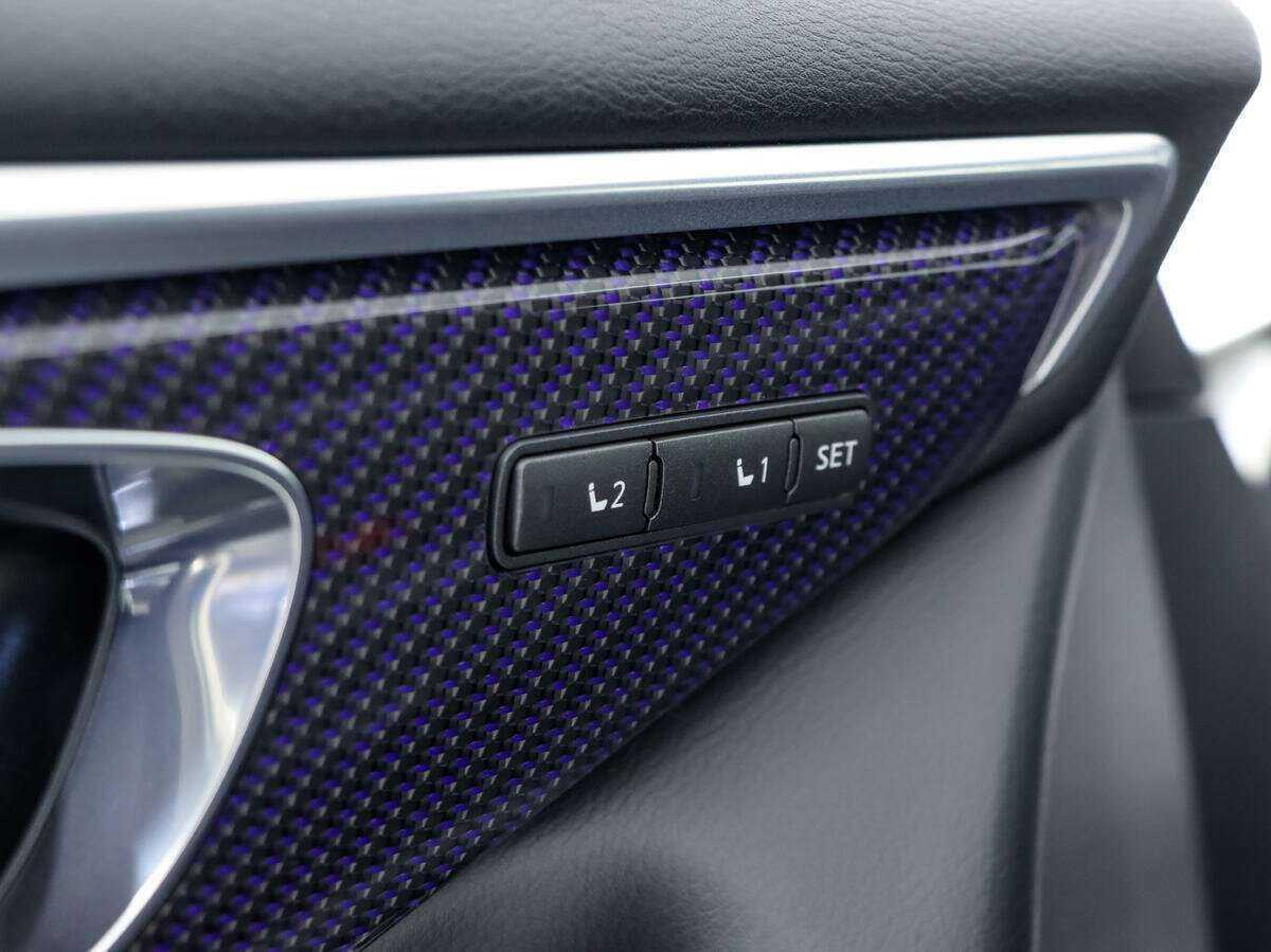 Infiniti Q60 с пробегом — 2017 год. Фото: #22