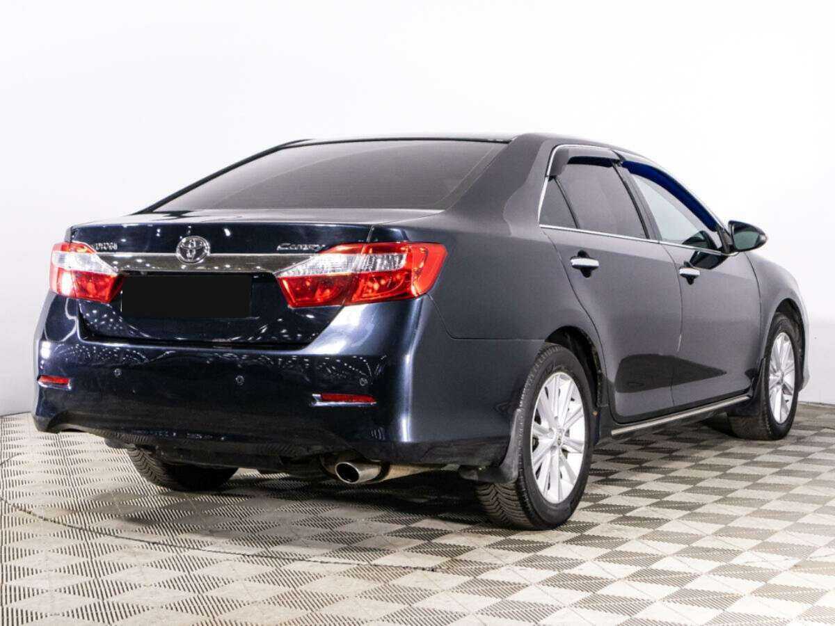 Toyota Camry с пробегом — 2013 год. Фото: #4