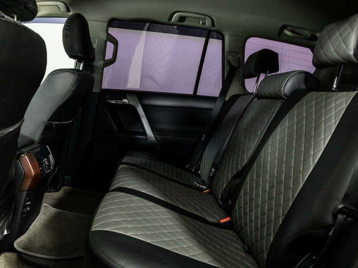 Toyota Land Cruiser Prado с пробегом — 2014 год. Фото: #9