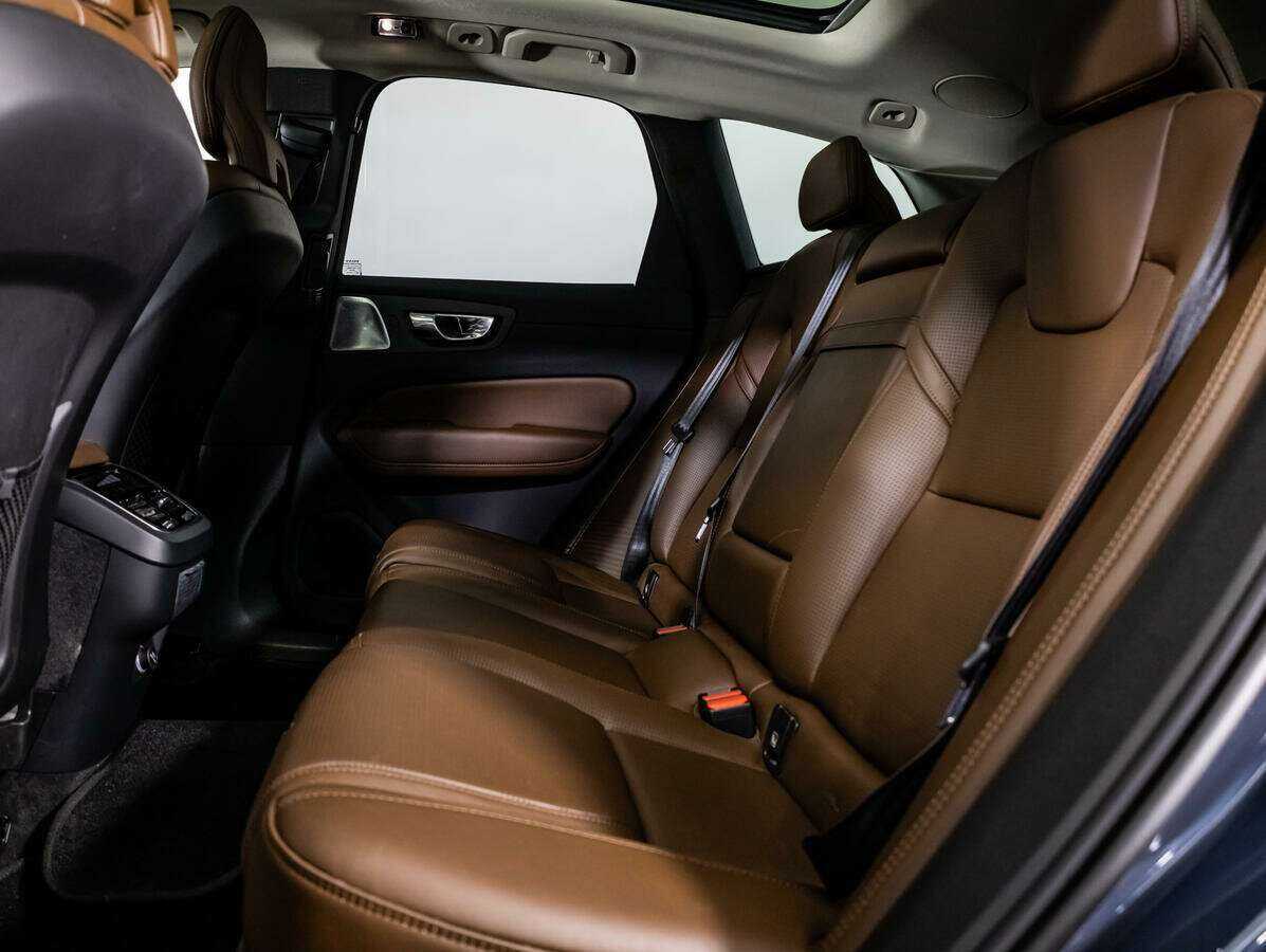 Volvo XC60 с пробегом — 2020 год. Фото: #8