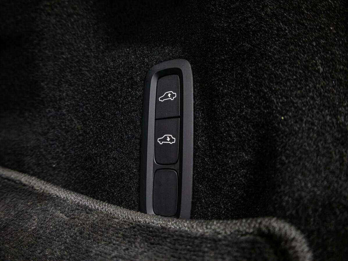 Volvo XC60 с пробегом — 2020 год. Фото: #23