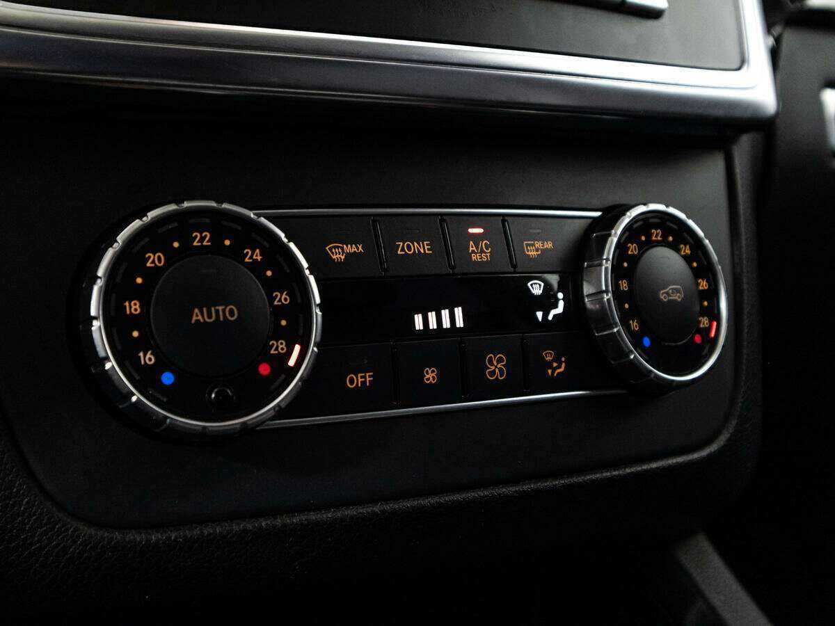 Mercedes-Benz GL-Класс с пробегом — 2014 год. Фото: #19