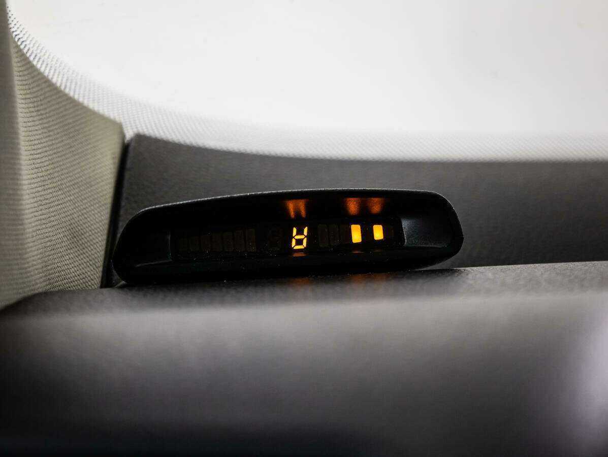 Volkswagen Jetta с пробегом — 2009 год. Фото: #15