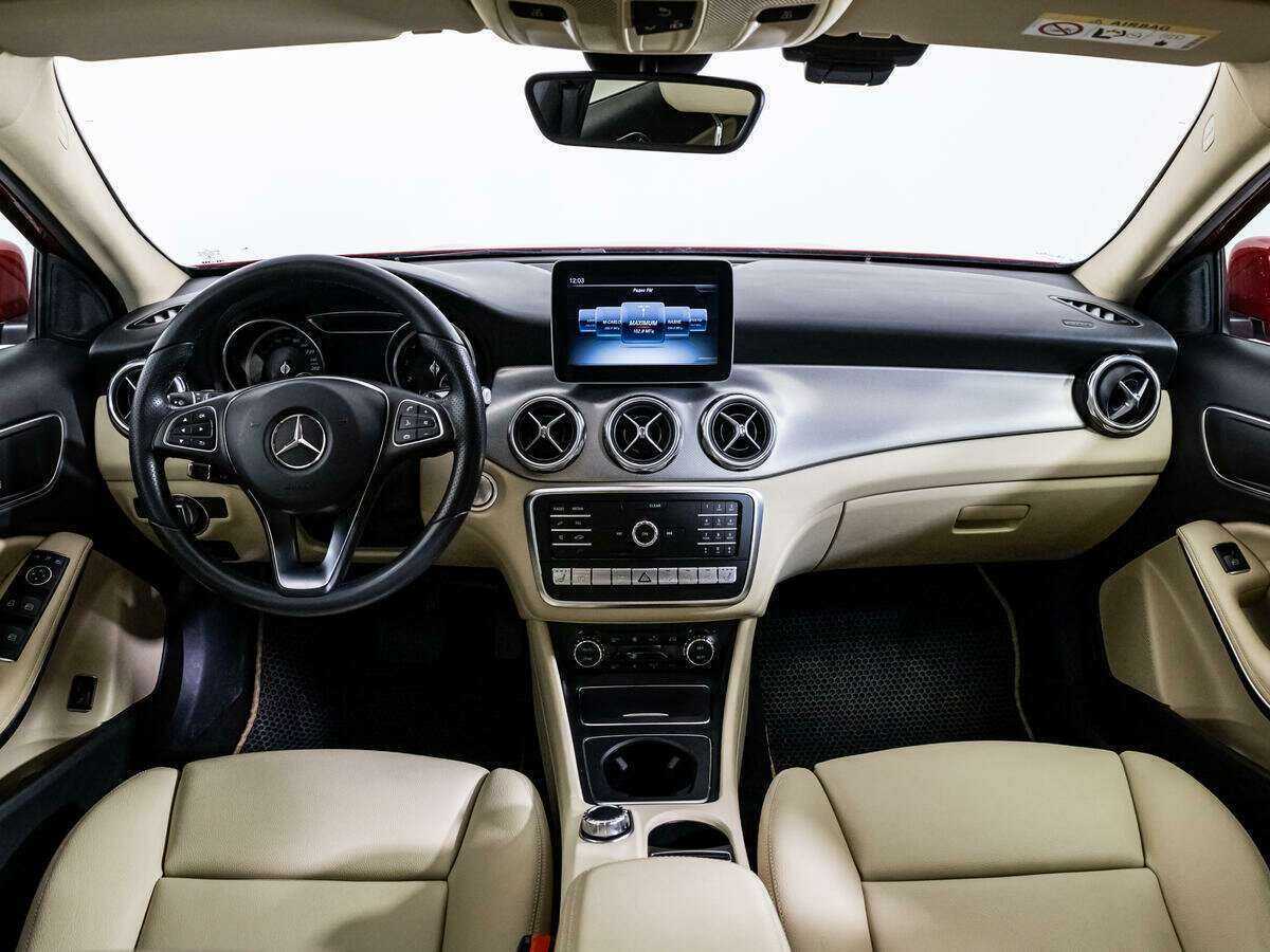 Mercedes-Benz GLA с пробегом — 2017 год. Фото: #11