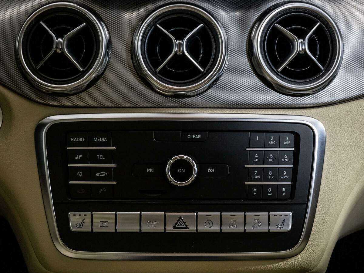Mercedes-Benz GLA с пробегом — 2017 год. Фото: #12