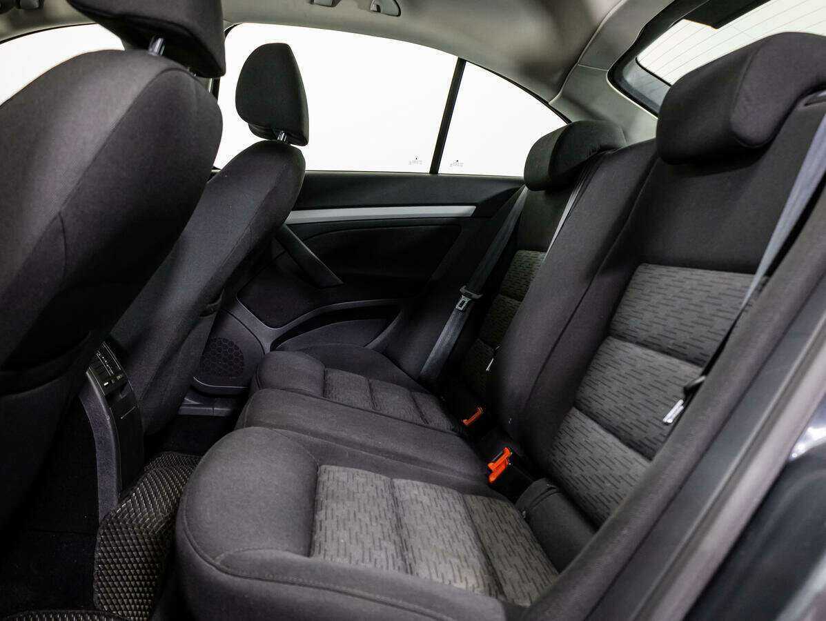 Skoda Octavia с пробегом — 2011 год. Фото: #8