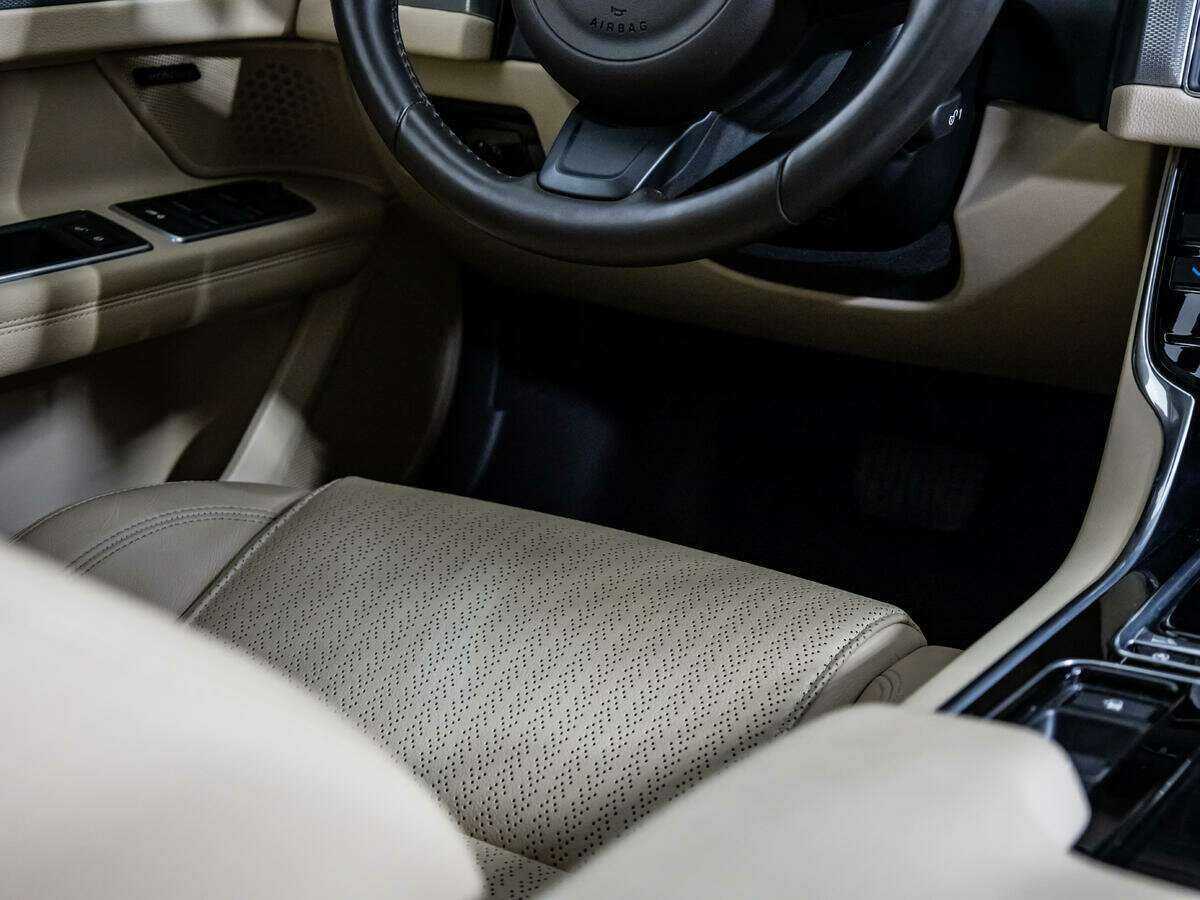 Jaguar XF с пробегом — 2016 год. Фото: #15
