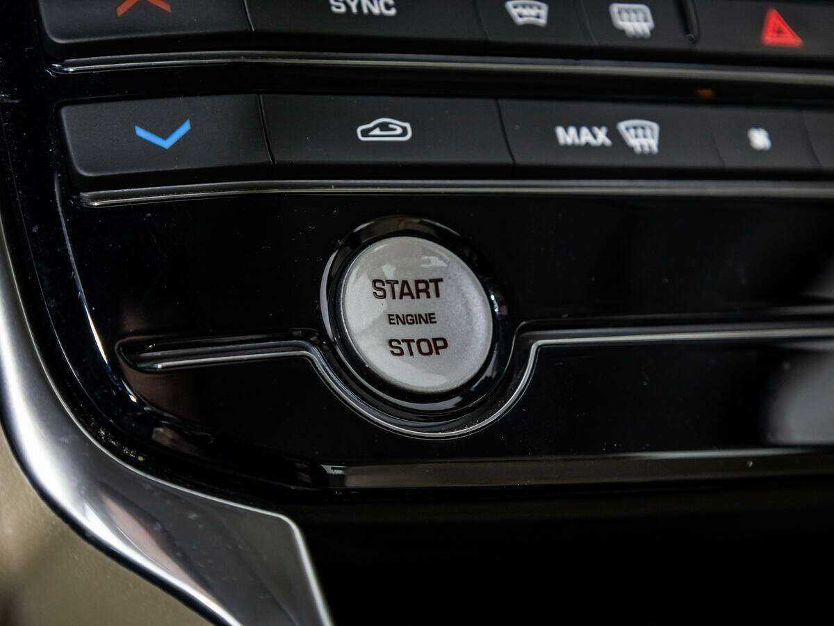 Jaguar XF с пробегом — 2016 год. Фото: #20