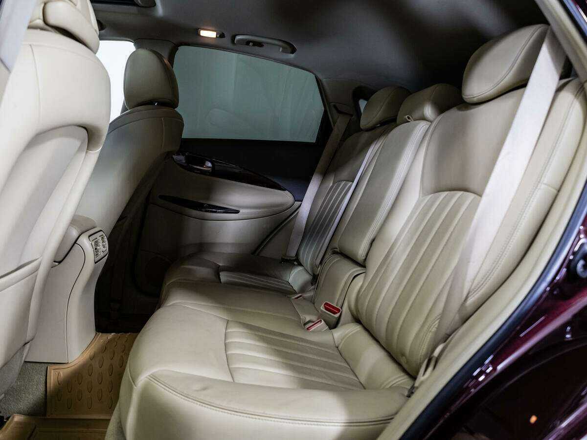 Infiniti EX с пробегом — 2011 год. Фото: #7