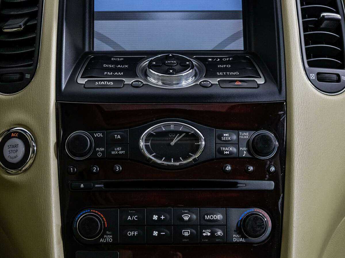 Infiniti EX с пробегом — 2011 год. Фото: #11