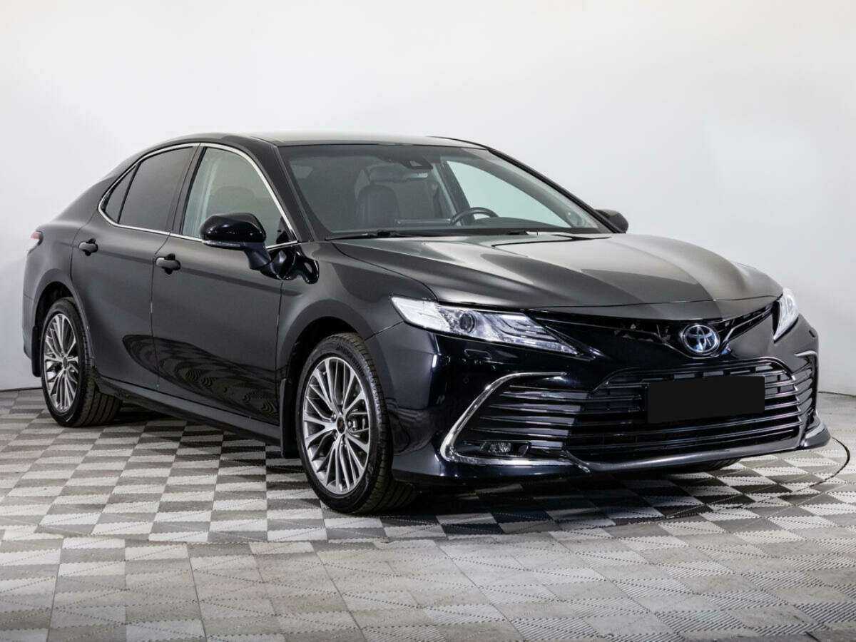 Toyota Camry с пробегом — 2021 год. Фото: #2