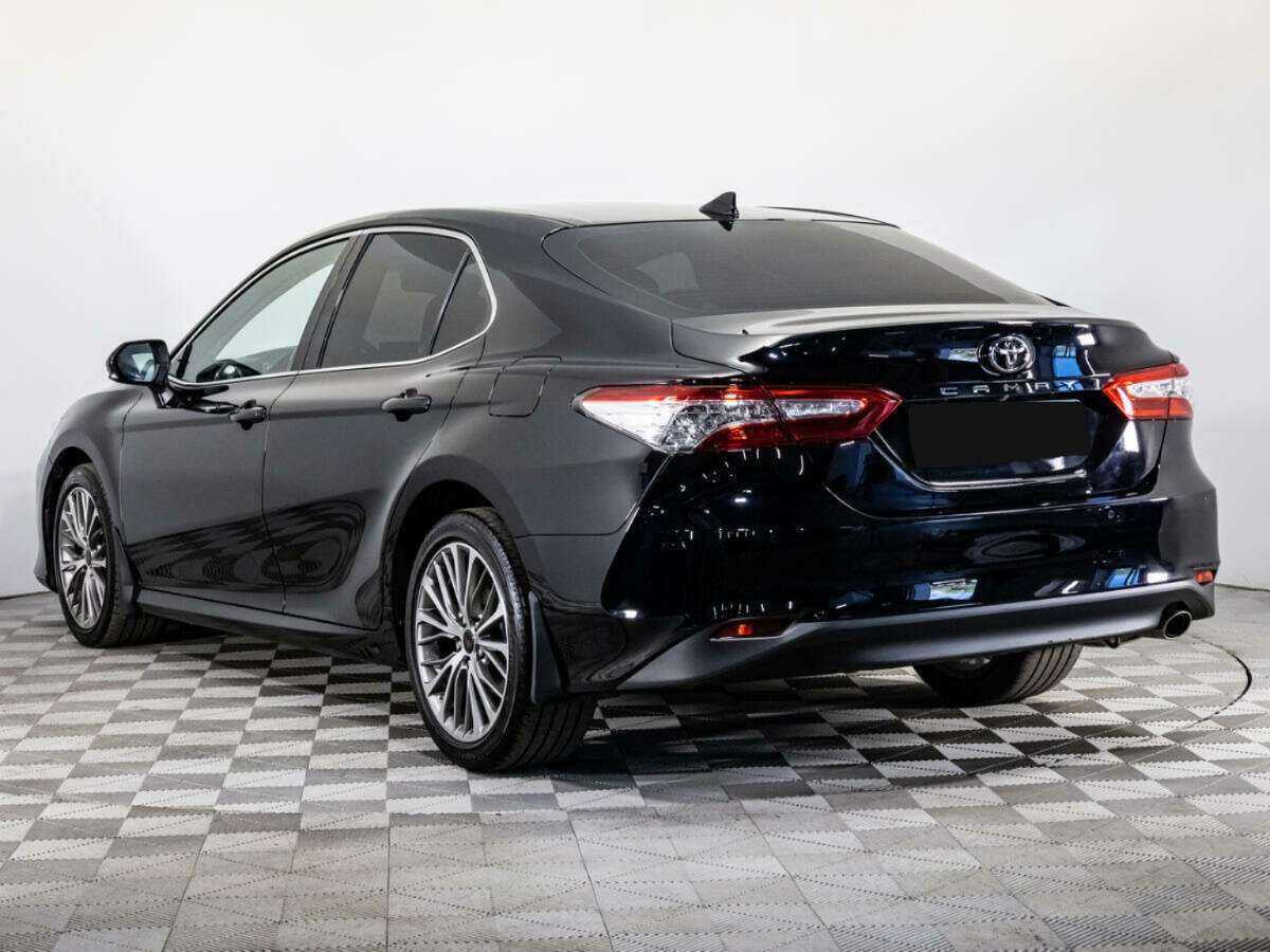 Toyota Camry с пробегом — 2021 год. Фото: #5