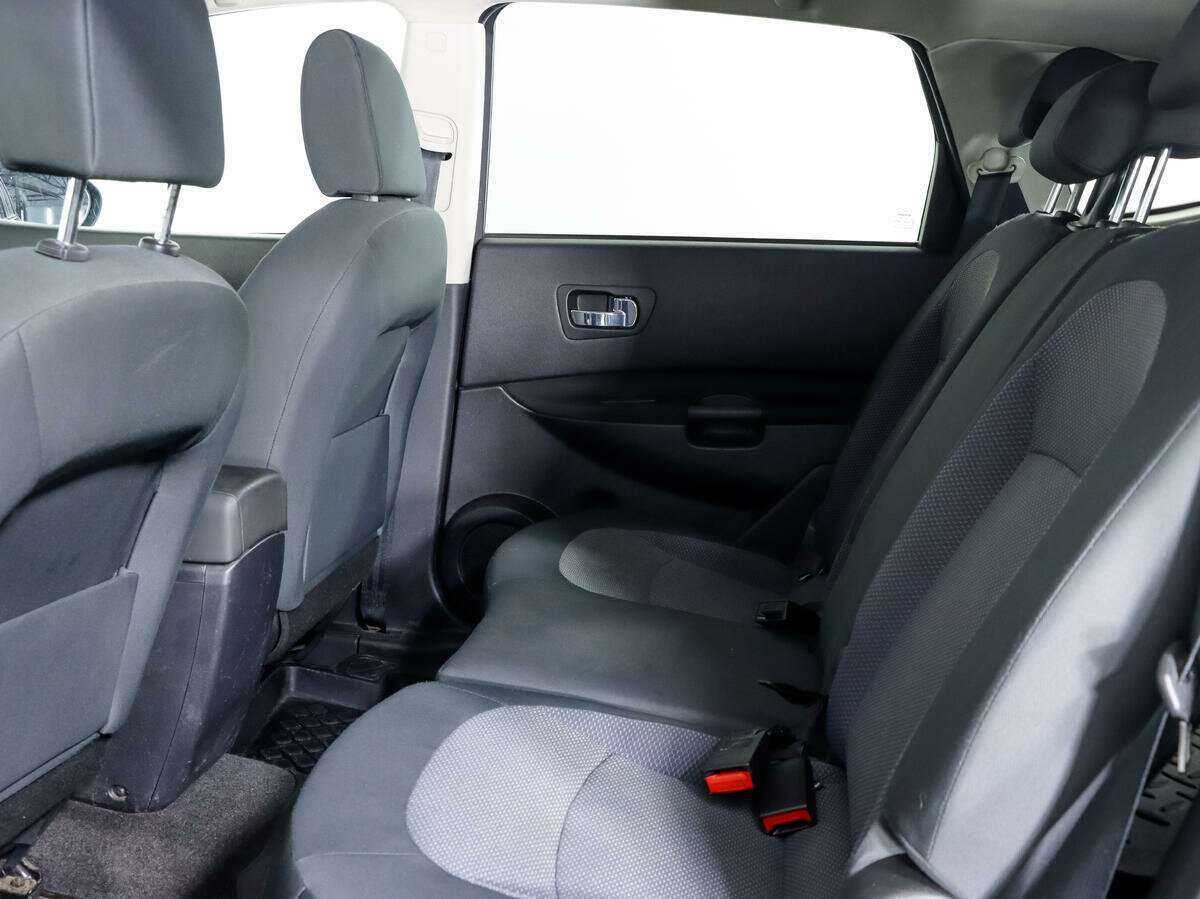 Nissan Qashqai+2 с пробегом — 2010 год. Фото: #10