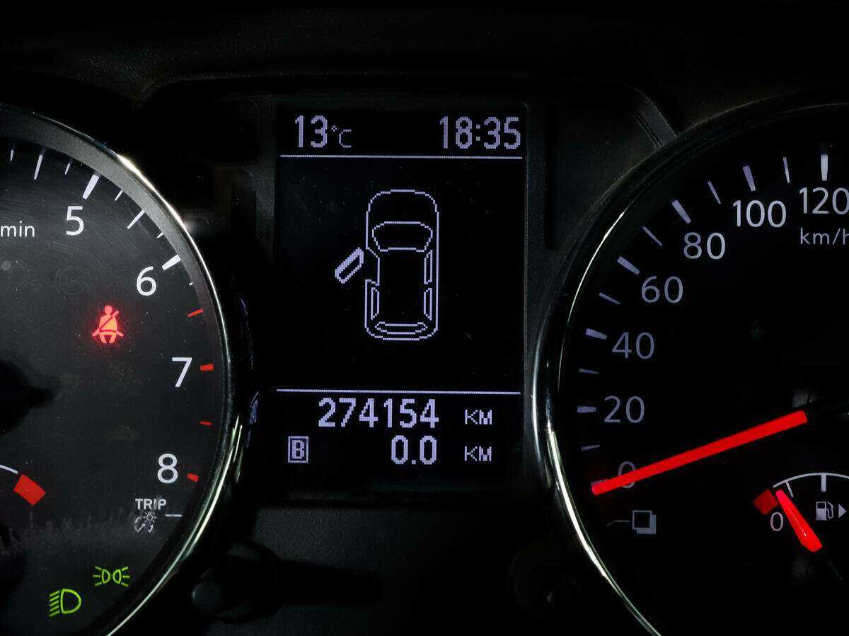 Nissan Qashqai+2 с пробегом — 2010 год. Фото: #15