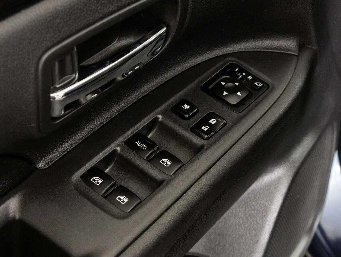 Mitsubishi Outlander с пробегом — 2017 год. Фото: #13