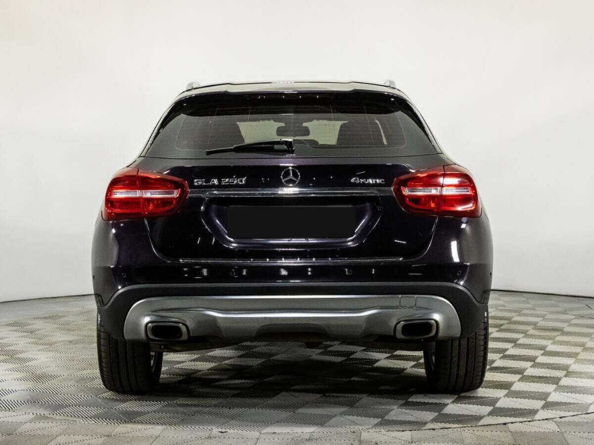 Mercedes-Benz GLA с пробегом — 2015 год. Фото: #5