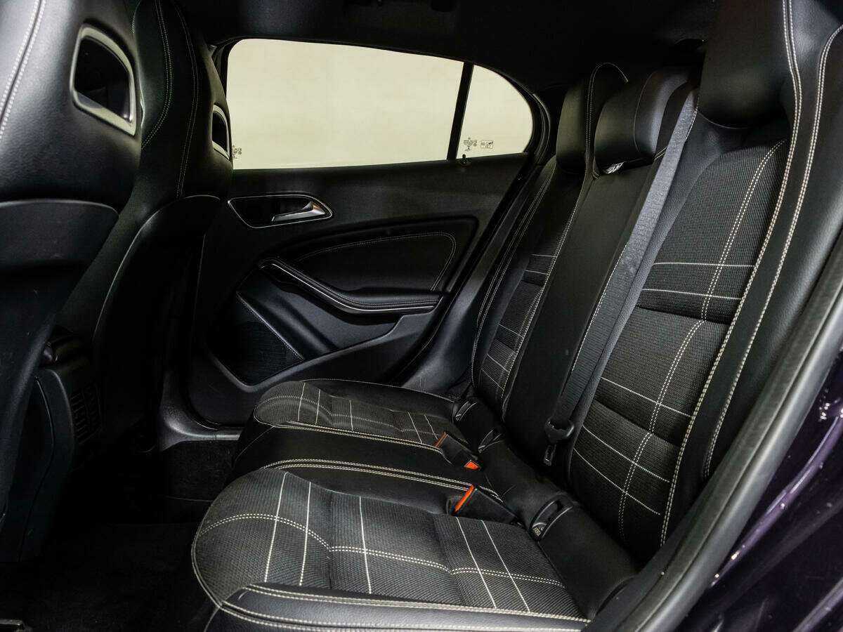 Mercedes-Benz GLA с пробегом — 2015 год. Фото: #9