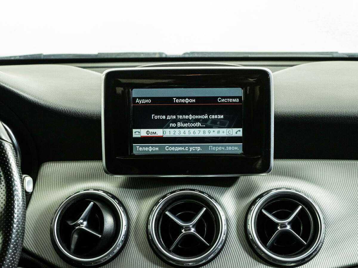 Mercedes-Benz GLA с пробегом — 2015 год. Фото: #14