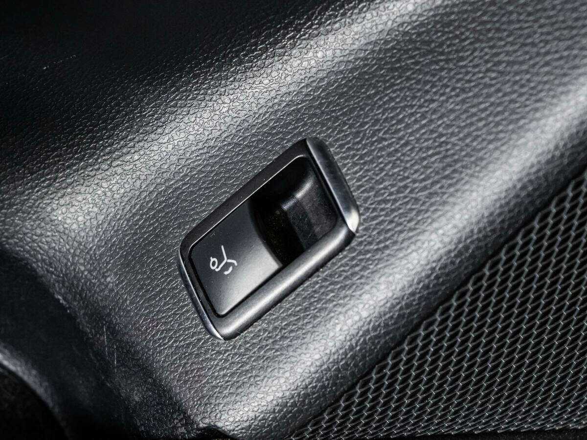 Mercedes-Benz GLA с пробегом — 2015 год. Фото: #17