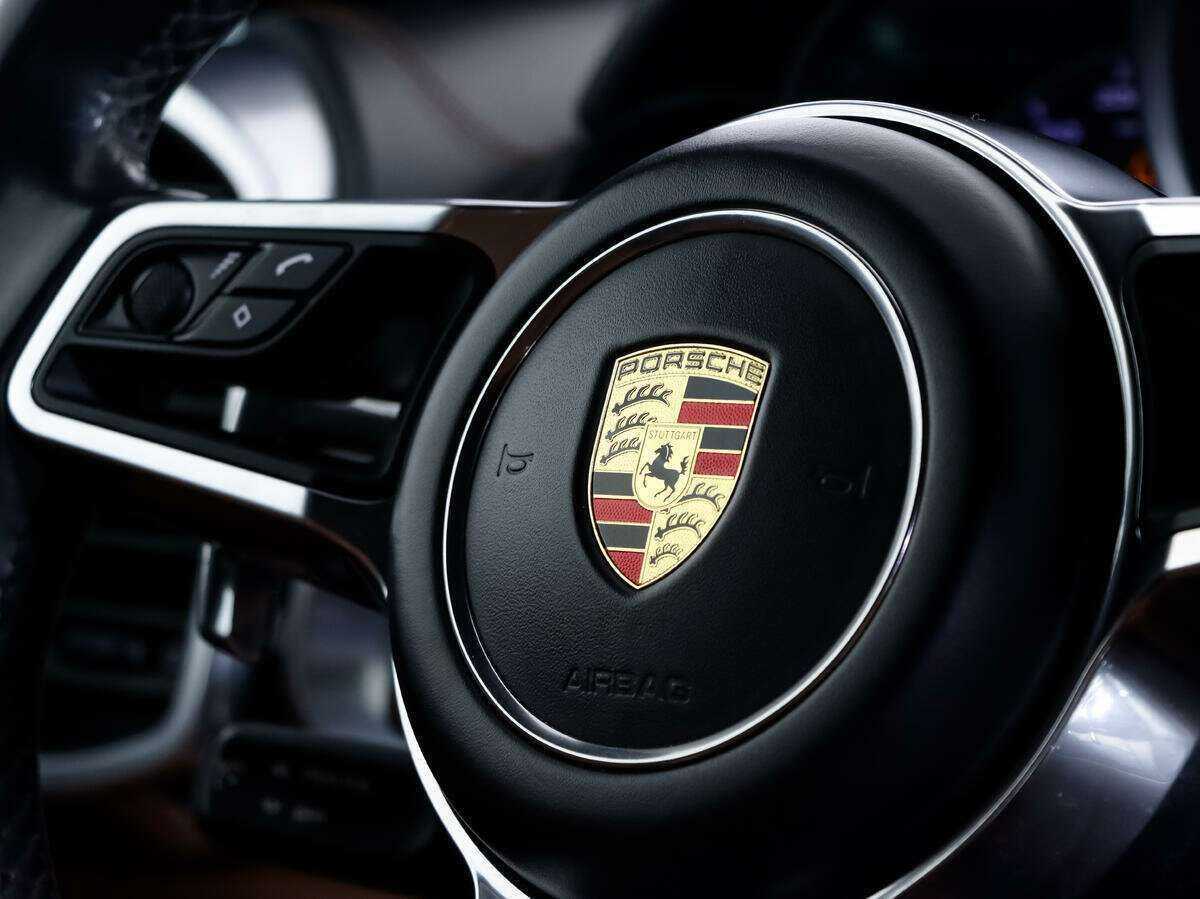 Porsche Cayenne с пробегом — 2016 год. Фото: #19