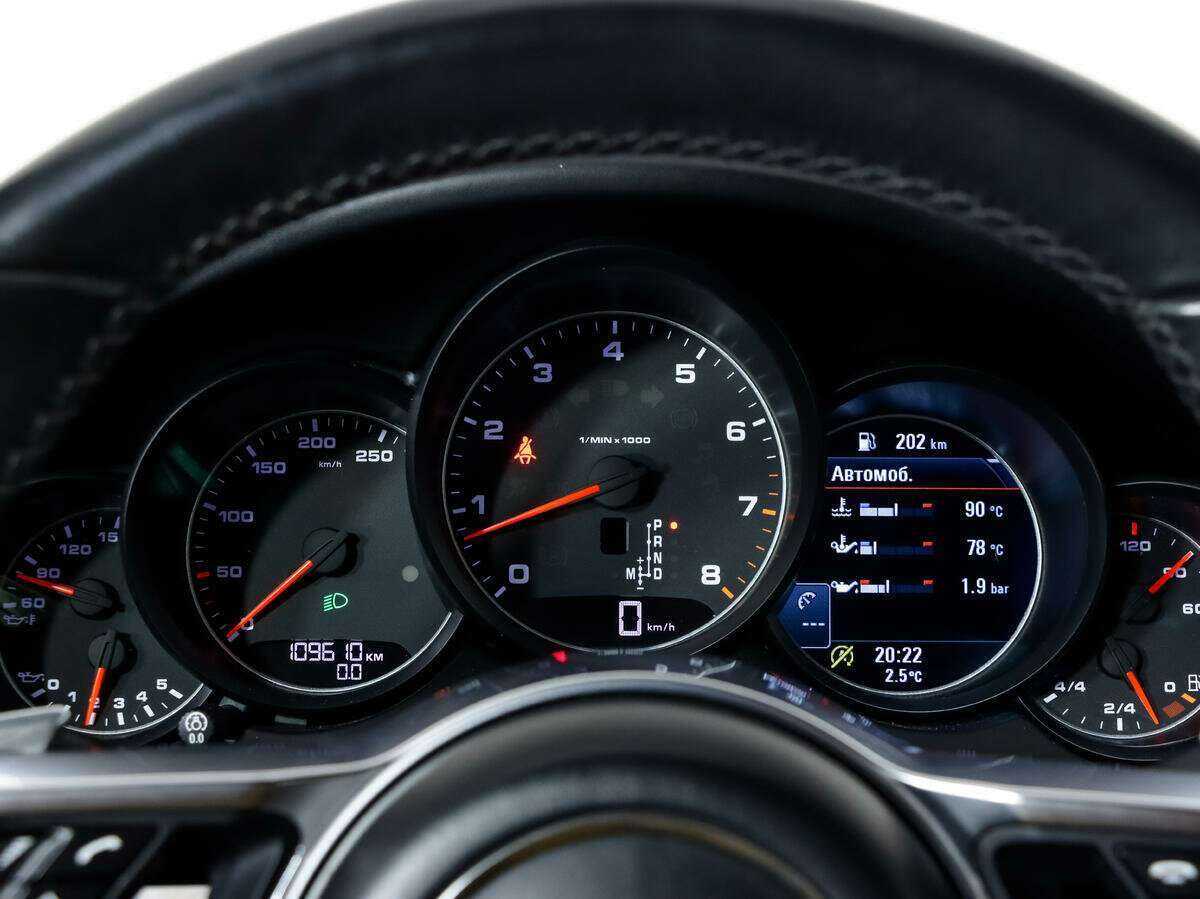 Porsche Cayenne с пробегом — 2016 год. Фото: #21