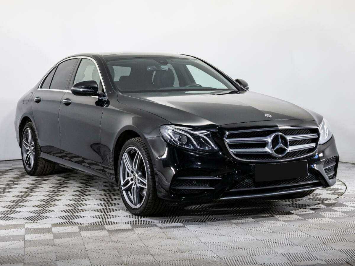 Mercedes-Benz E-Класс с пробегом — 2019 год. Фото: #2