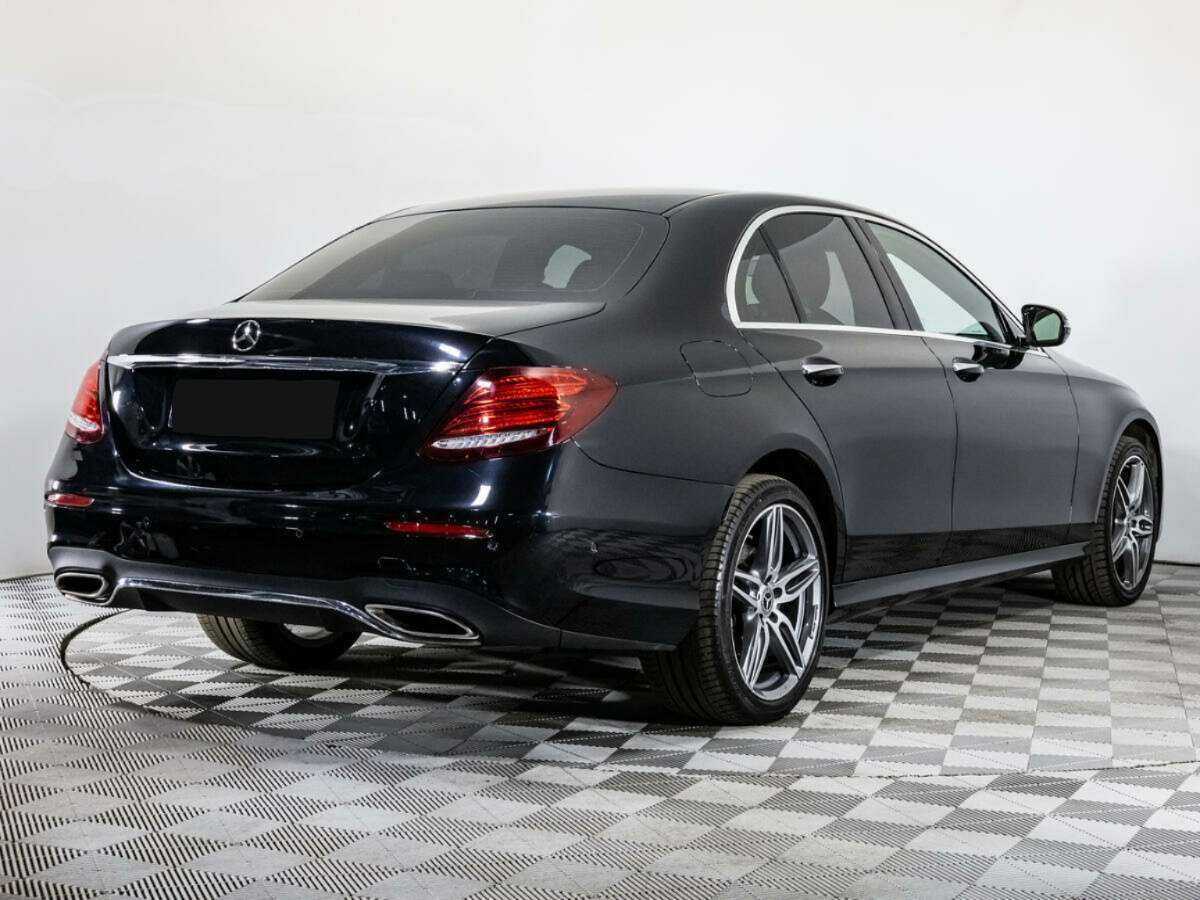 Mercedes-Benz E-Класс с пробегом — 2019 год. Фото: #4