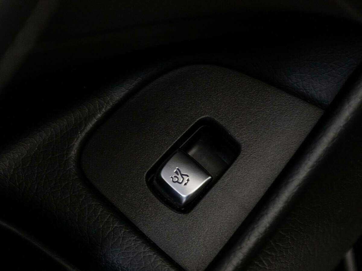 Mercedes-Benz E-Класс с пробегом — 2019 год. Фото: #22