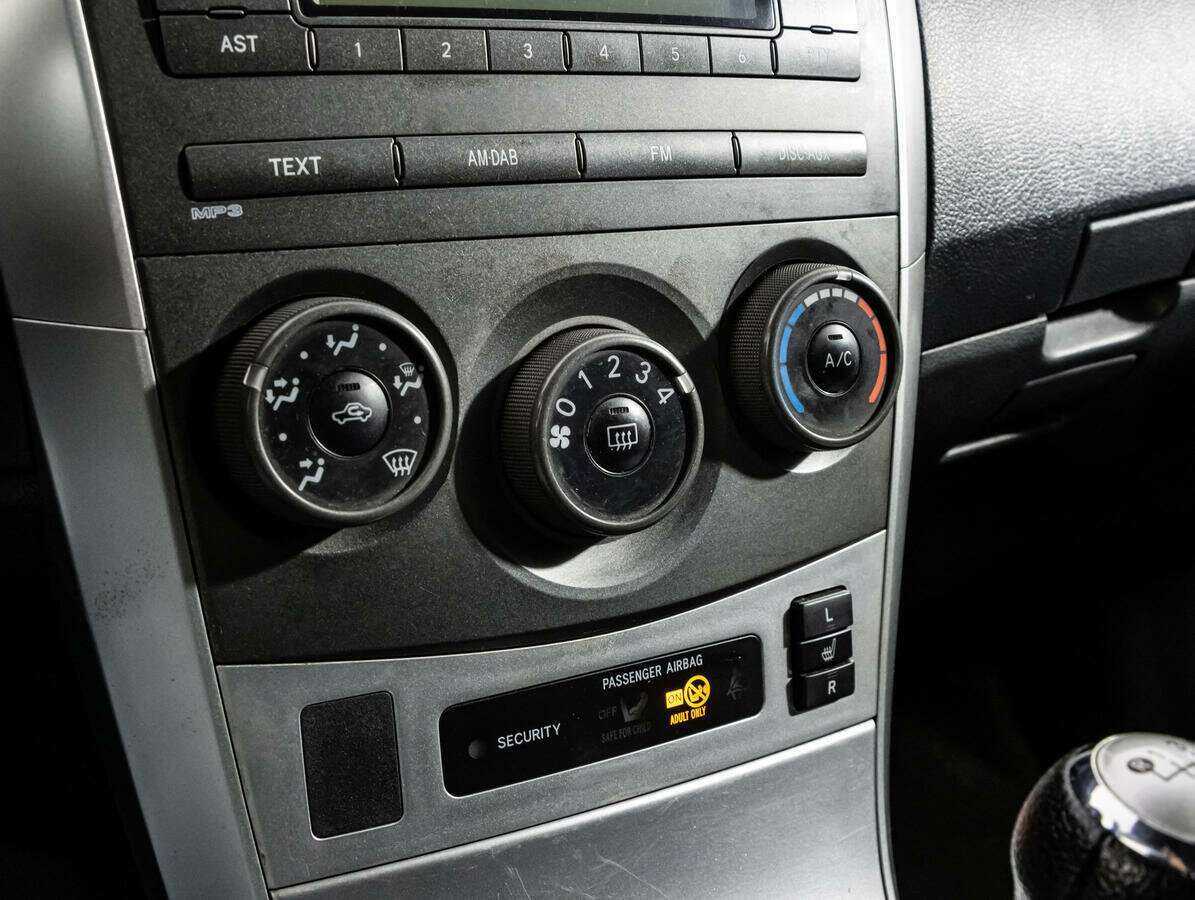 Toyota Corolla с пробегом — 2012 год. Фото: #13