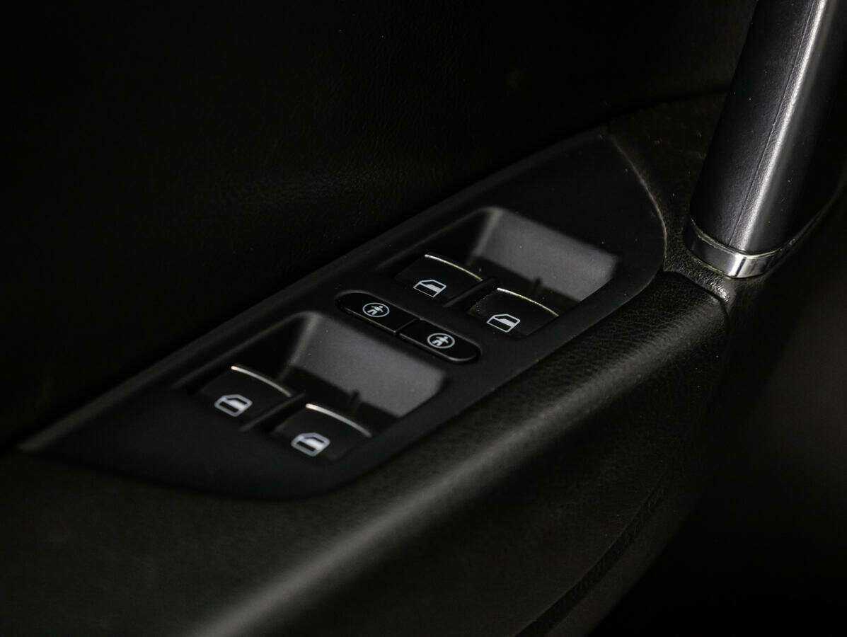 Volkswagen Touareg с пробегом — 2017 год. Фото: #15