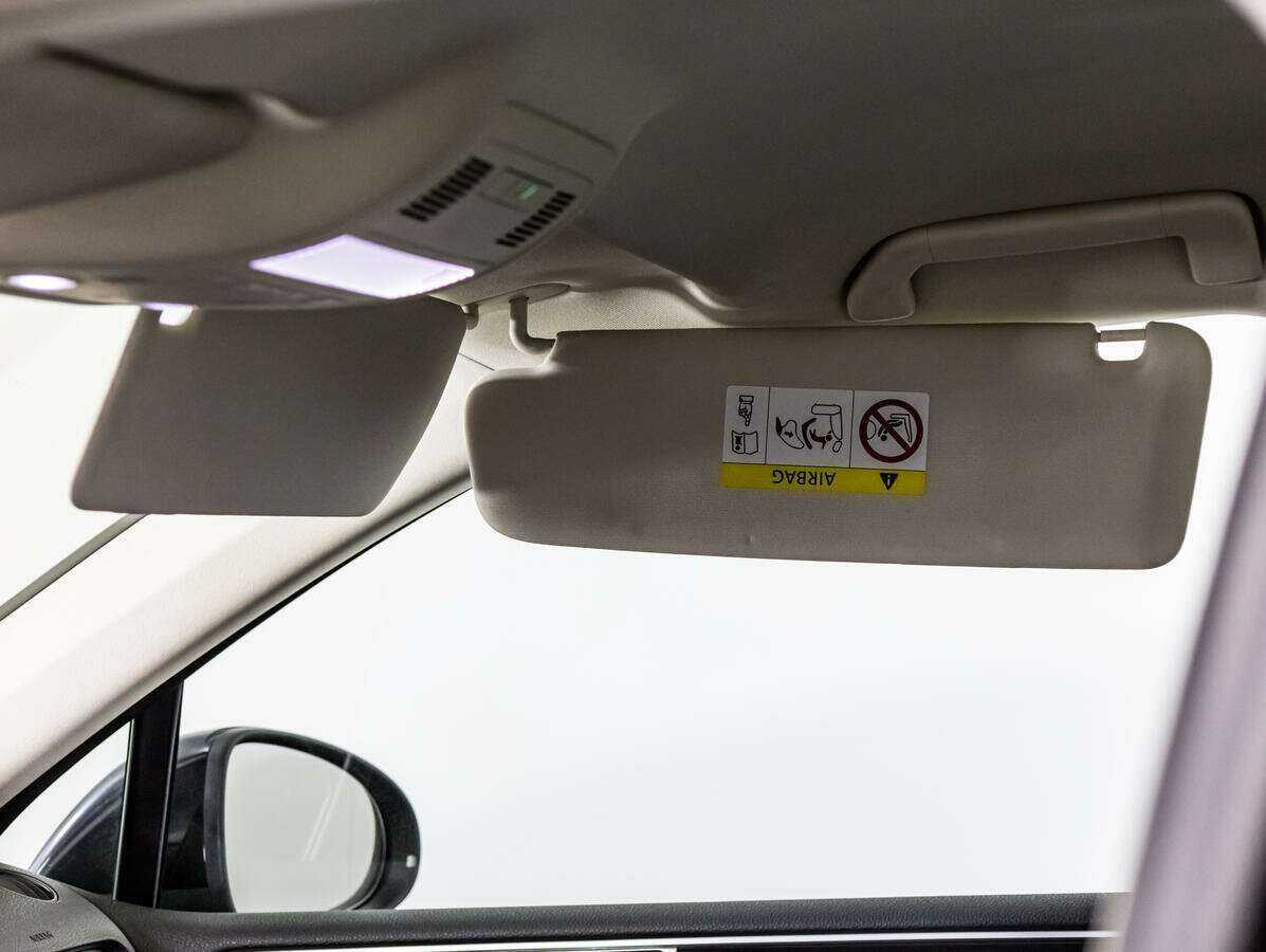 Volkswagen Touareg с пробегом — 2017 год. Фото: #24