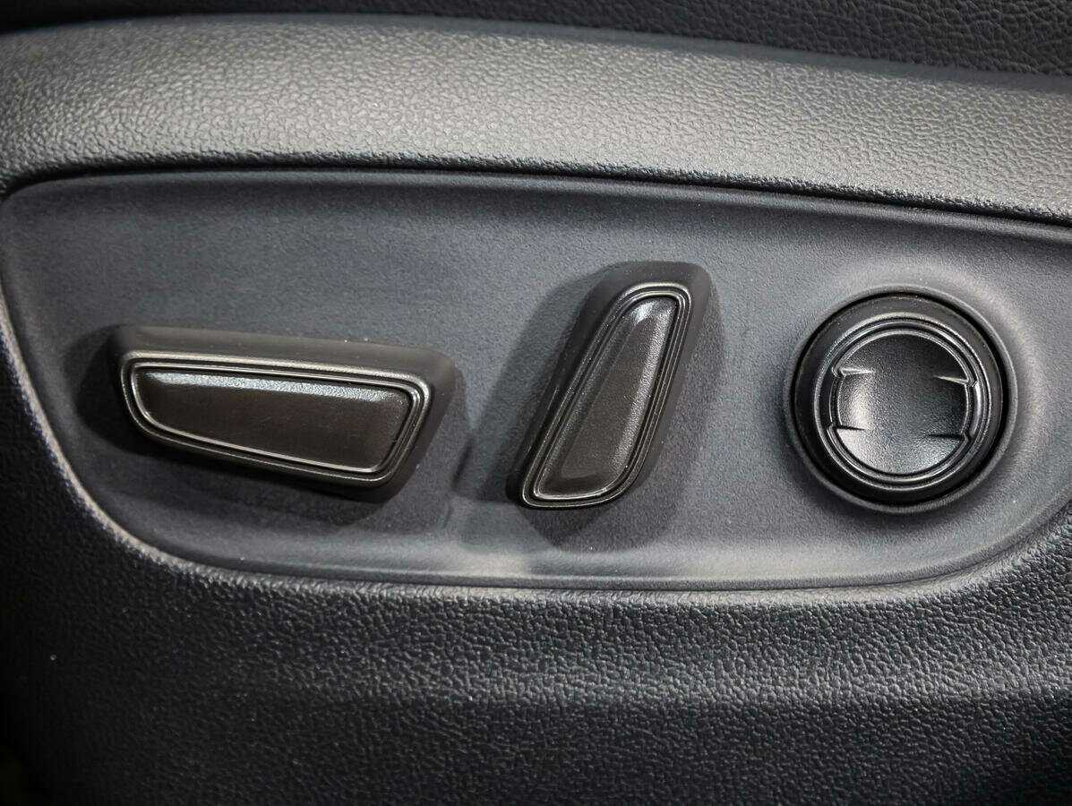 Toyota RAV4 с пробегом — 2022 год. Фото: #14