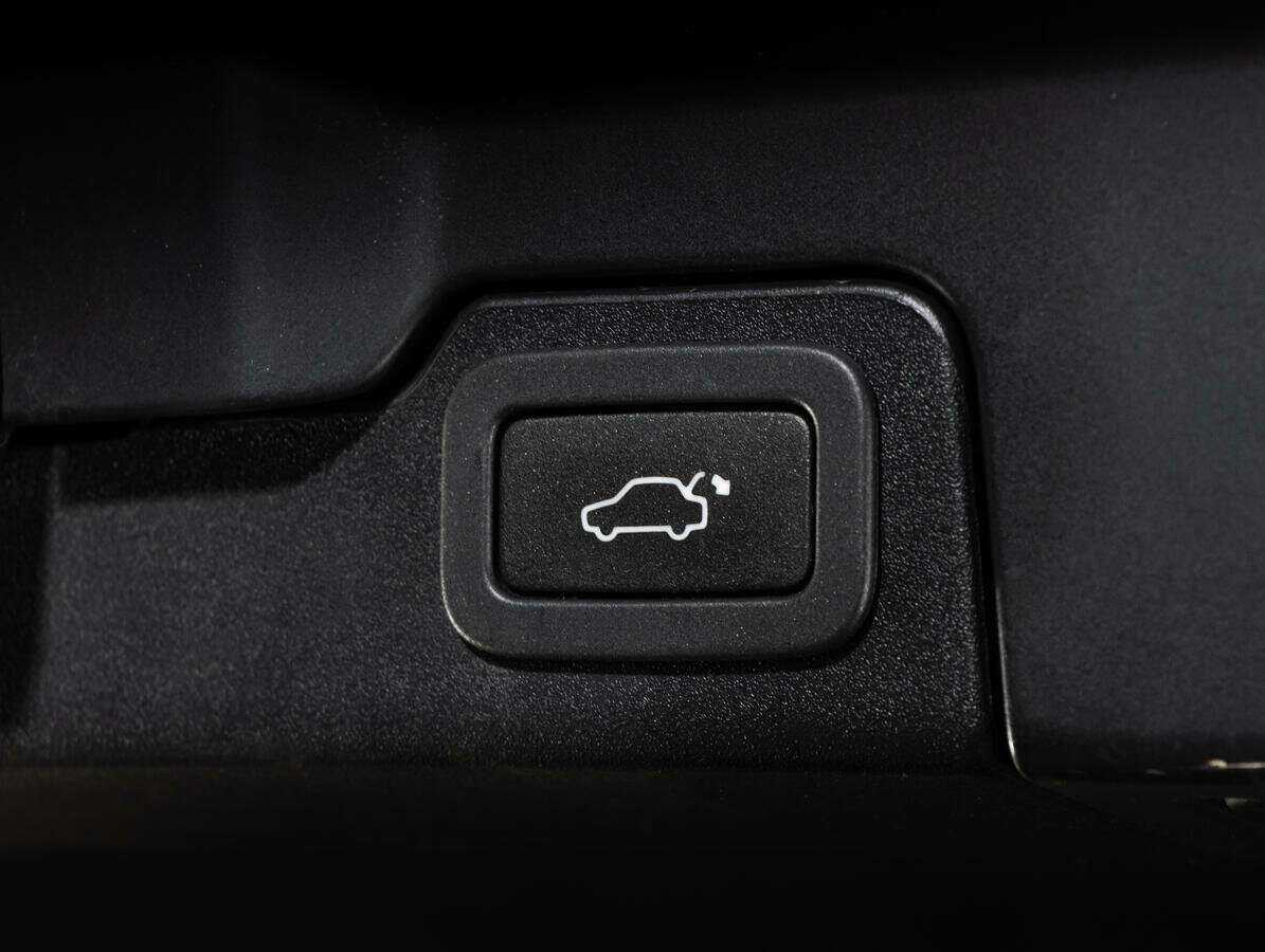 Land Rover Range Rover Evoque с пробегом — 2017 год. Фото: #18