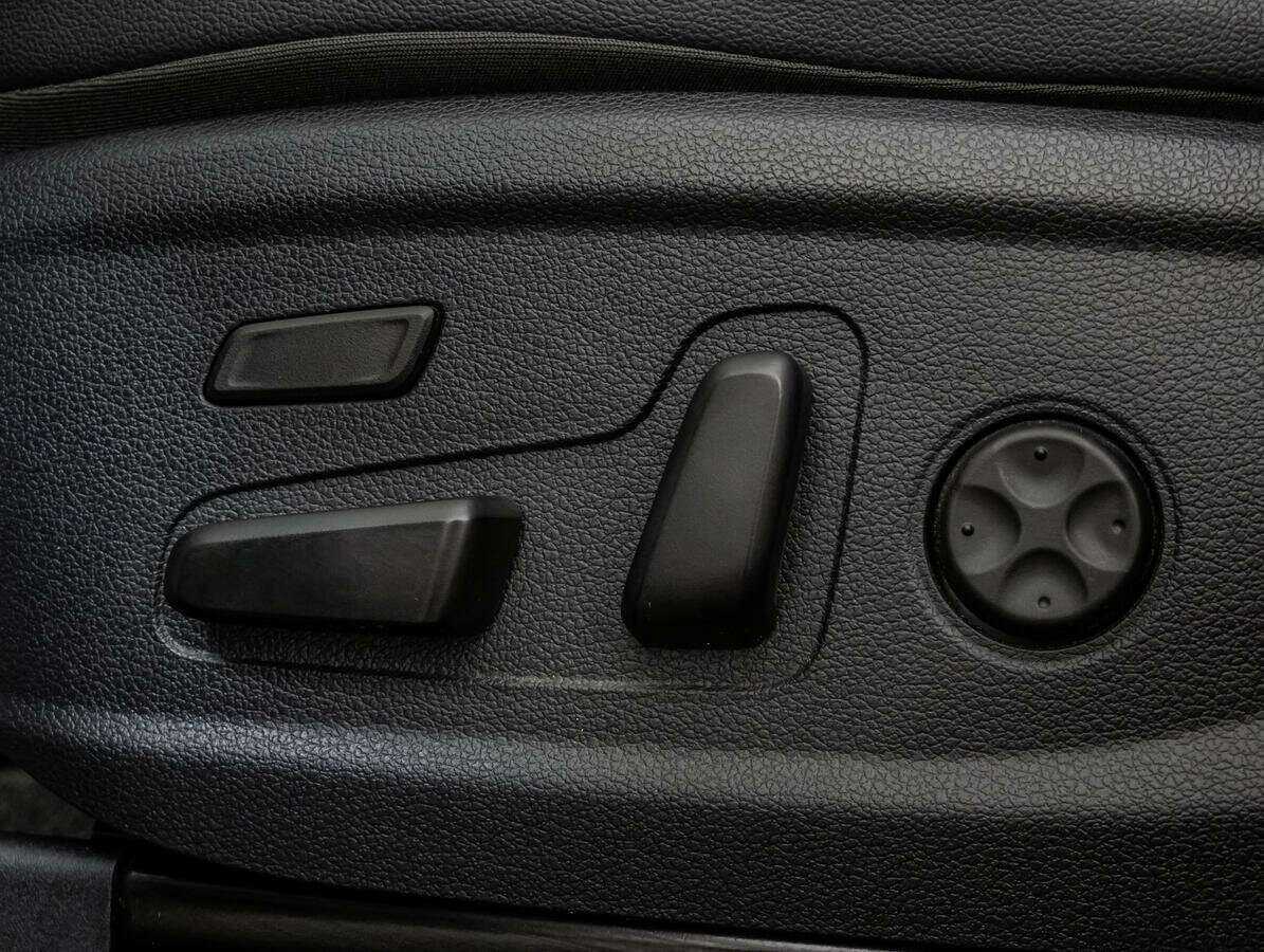 Hyundai Santa Fe с пробегом — 2018 год. Фото: #17