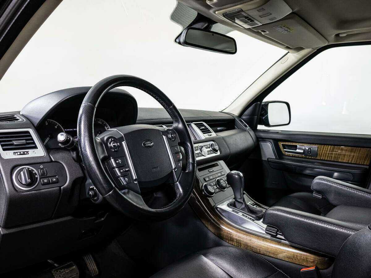 Land Rover Range Rover Sport с пробегом — 2012 год. Фото: #10