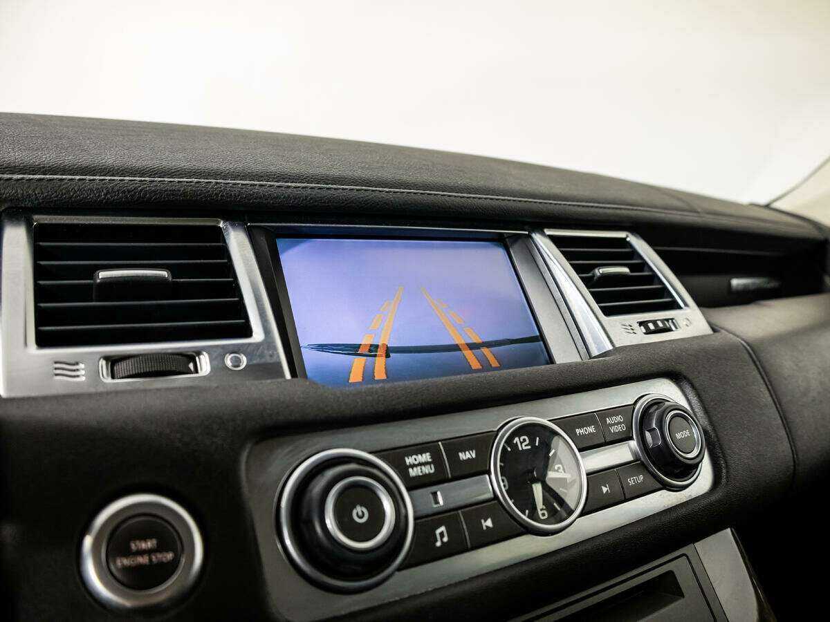 Land Rover Range Rover Sport с пробегом — 2012 год. Фото: #14