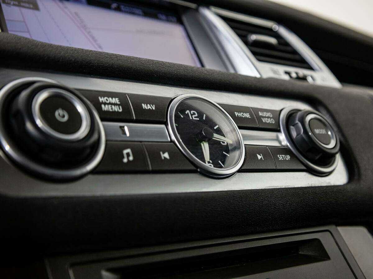 Land Rover Range Rover Sport с пробегом — 2012 год. Фото: #15